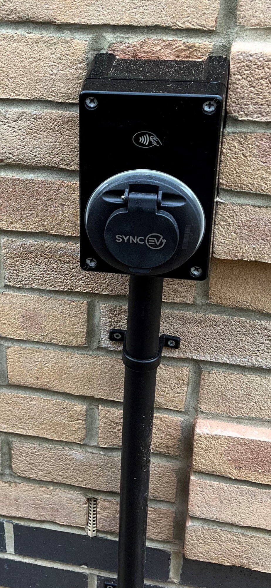 EV Charger Installation in Surbiton | Contact Electrician Ltd.-2